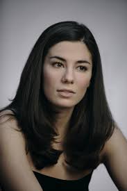 Perchè tu vedessi come stò vivendo.(stefano)quello di cui hai bisogno, è di guardare in faccia la realtà.(asia)puoi per un momento mettere via l'odio che hai per mia. Erica Banchi Il Restauratore Wiki Fandom