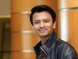 He has won multiple anugerah industri muzik awards (malaysian equivalent to grammy awards). Saya Bukan Pakar Tapi Faizal Tahir Luah Gusar Keputusan Pkpb Kerajaan