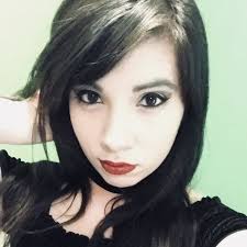 Emilia Hurst's Instagram, Twitter & Facebook