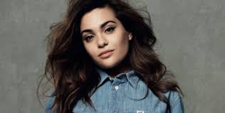 Shelley Vol van OG3NE berijdt beest in superstrakke broek