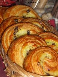 Viennoiseries Roulees Aux Pepites De Chocolat Le Sucre Sale D Oum Souhaib Viennoiserie Recettes De Cuisine Pepite Chocolat