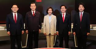 남편 칫솔에 몰래 락스 뿌린 아내 집행유예 받았다는데. 4k68bzbbdemd0m