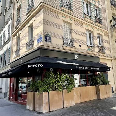 8 Rue des Plantes – Le paradis absolu des amateurs de viande rouge, où l'art de la maturation et de la cuisson du bœuf est élevé au sommet par William Bernet.