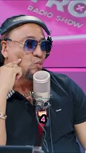 Amelia Pass's Instagram, Twitter & Facebook