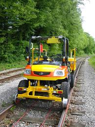 Image From Http Www Targetwire Com Kubota Kubota On Track Jpg Rail Car Model Trains Great Western Railway