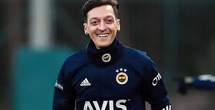 Ozil earlier said he was very excited to play for the former turkish champions fenerbahce and that he was fit despite missing nearly a year of football. Arsenal S Ozil Completes Fenerbahce Move Punch Newspapers