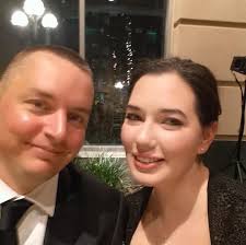 Should I accept the offer of $750 for my card or send it to get graded and  hold?