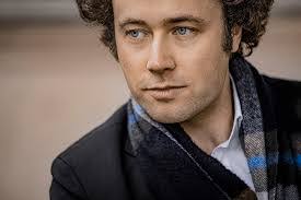 Alex Schimpf's Instagram, Twitter & Facebook