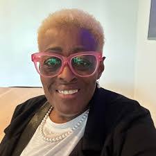 Cheri Steele's Instagram, Twitter & Facebook