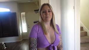 Subgirl083 PAWG Fucks Her Neighbor