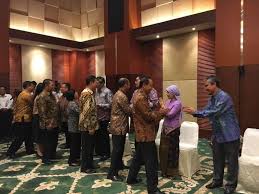 Gambar Tulisan Minal Aidin Wal Faizin Minal Aidin Wal Faizin Adalah Tradisi Yang Biasa Diucapkan Antara Sesama Muslim Indonesia Men Gambar Tulisan Idul Fitri