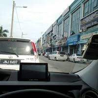 Daerah ini terletak di tenggara muar, barat daya kluang, timur laut pontian dan selatan segamat. Celcom Branch Batu Pahat Jalan Maju Taman Maju