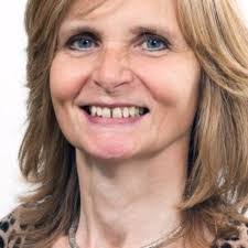 Anna Caffrey's Instagram, Twitter & Facebook