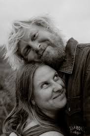 Chanel Bowen and Tom Jennings's Wedding Website