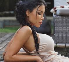 Ea este rusoaica lăudată pentru cei mai frumoși sâni naturali. Sveta  Bilyalova face furori pe Instagram | PRO TV