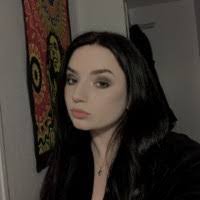 Deanna Dawn's Instagram, Twitter & Facebook