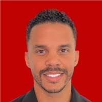 Brandon Bradford's Instagram, Twitter & Facebook