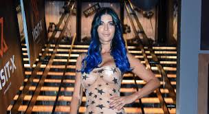 Celebrity stylist best selling author weddings & private clients shop @stylelistbymicaela micaelaerlanger.com. Micaela Schafer Lasst Sich Dritte Brust Operieren Ich Mache Es Wirklich