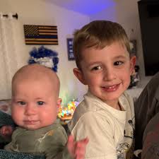 ✨🎄 Shadrack's Christmas Wonderland is NOW OPEN in the Smoky Mountains! 🎄✨  And this year is extra magical as they celebrate their 20th Anniversary  Season with their BIGGEST show ever! 🌟 You'll