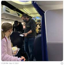 Contact ted cruz on messenger. Senator Ted Cruz Photos Boarding A Plane To Cancun Go Viral The Yucatan Times