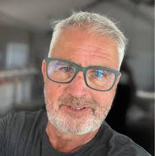 What was the horn or signal sound heard 45 minutes ago?