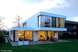 Stelahaus prefabricated houses offer a large number of standard model objects, and every model is characterised by the maximum functionality of the space. Schwebende Kuben Essen Maison D Architecture Maison Contemporaine Plan Maison Contemporaine