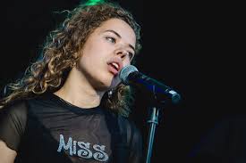 Nilüfer yumlu, commonly known as nilüfer, is a turkish pop singer. Nilufer Yanya Wikipedia