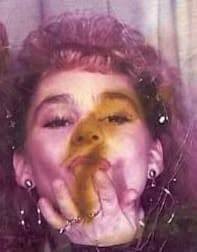 Clean up old 80s mall photos?