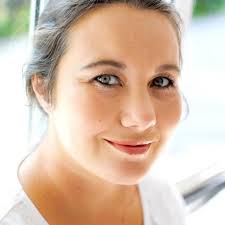 ART REVEAL!! i'm ridiculously obsessed with this piece of Evander and  Laurie from my gothic garden rot horror Hazelthorn painted by @avenleyart!!  Every single detail is perfection and I can't get over