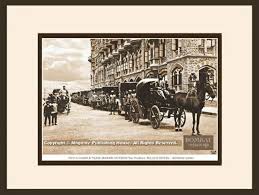 TICCA GARIS & TAXIS PARKED OUTSIDE TAJ MAHAL PALACE HOTEL, YEAR 1903 - Code 007