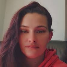 What could be causing the bottom buttons and cigarette lighter to not work  in a 2011 Jeep Liberty?