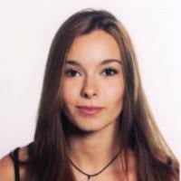 Julia Lain's Instagram, Twitter & Facebook