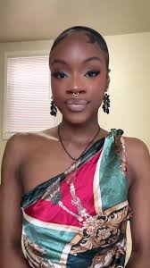 Eva Monet🎋 (@thereal.evamonet)