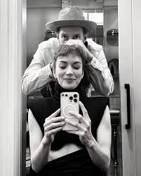 Your innie wants bangs. 💧 Hair by Kennaland. @brittle Cut @kenna_hair_  Colour @natalieeliascolour #brittlower