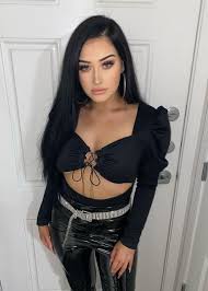 Baddie Madi - Free pics, galleries & more at Babepedia