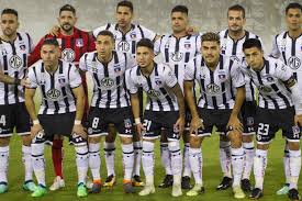 Conoce a qué hora se jugará el clásico del fútbol chileno, dependiendo de tu región. Club Social Y Deportivo Colocolo