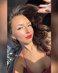 Peyton Rose's Instagram, Twitter & Facebook