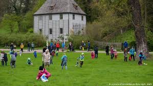 Outdoor patio sets come in a variety of types and materials, and offer a range of seating capacities to suit your needs. Germany S Easter Fires Deadly For Animals Warn Activists News Dw 19 04 2019