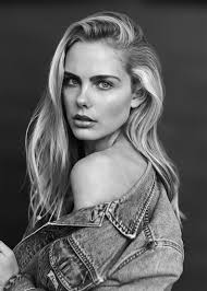 Shannon Nutt's Instagram, Twitter & Facebook