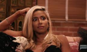 Jazmin threw a big holiday party, and in the middle of the extravaganza,. Married To Medicine La Noelle S Psychic Reading Turns Weird