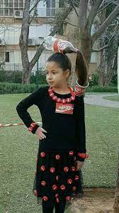 You want fun hair for the summer right. Pin By Mama On Criativo Cosplay Homemade Halloween Costumes Cute Halloween Costumes Halloween Costumes For Kids