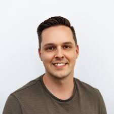 🌟 𝗕𝗼𝗼𝘀𝘁𝗶𝗻𝗴 𝗹𝗲𝗮𝗱𝗲𝗿𝘀𝗵𝗶𝗽 𝗽𝗼𝘁𝗲𝗻𝘁𝗶𝗮𝗹 𝘁𝗵𝗿𝗼𝘂𝗴𝗵  𝗮𝗰𝘁𝗶𝗼𝗻 🌟 Last week, 16 colleagues from our leadership development  program hit the floor…