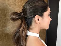 I've learnt how to control frizz in my curly hair but sometimes the weather just isn't on your side. Celebrity Monsoon Hairstyles To Keep Hair Off Your Face In Hot And Humid Weather