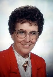 Elena Hopper's Instagram, Twitter & Facebook