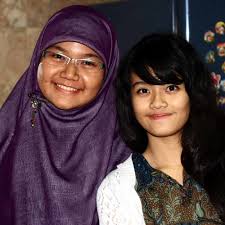 It was not used in the movie itself but is part of a deleted scene. Humuhumunukunukuapua A Ost High School Musical 2 Cover W Annisa By Lavimia Larasati