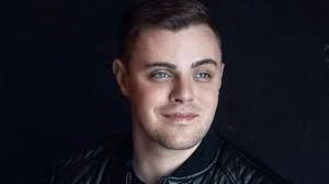 Country singer Ben Troy revealed he'll never date a fan again after a bad  experience