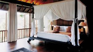 Ils dormaient dans un lit à baldaquin. Lit A Baldaquin Petits Prix Sur Westwing