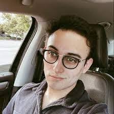 Eli Howe's Instagram, Twitter & Facebook