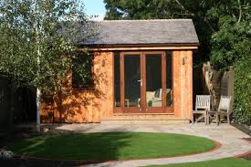 Independent Garden Office Buildings Guide Garden Office Information For New Household Home Office Garden Building Backyard Office Garden Office Outdoor Office