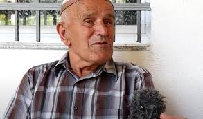 VIDEO) NIŠTA MU NIJE BILO TEŠKO! Ibrahim ostao bez svoje izabranice, pa  traži srodnu dušu: Na prvom sastanku pita za auto i penziju |Zanimljivosti 